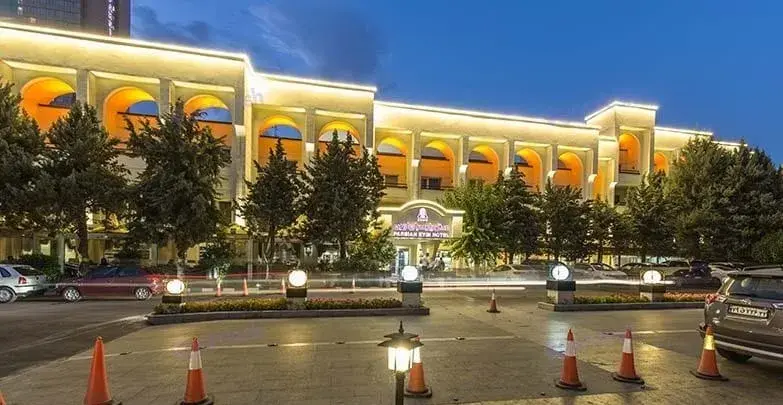 Parsian Evin Hotel