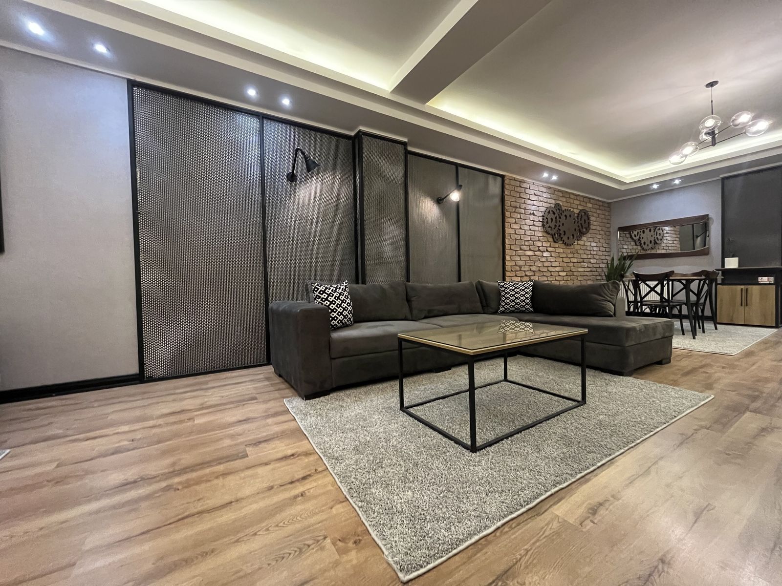 One-bedroom Niloufar Apartment