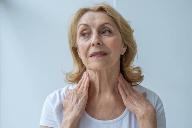 How is a neck lift done?