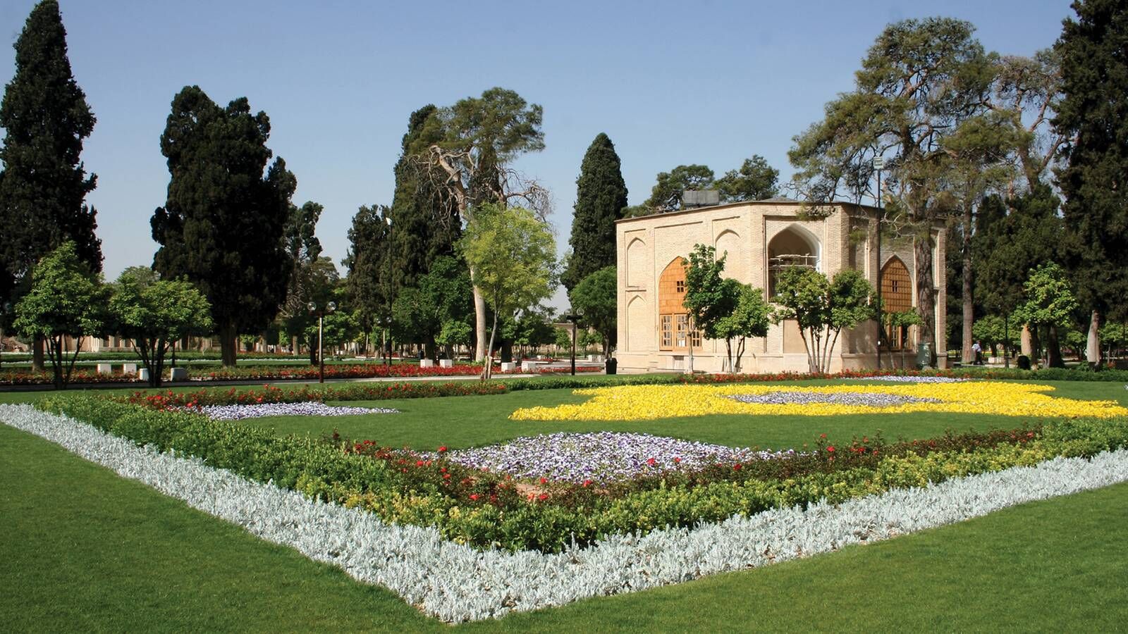 Jahan Nama Garden