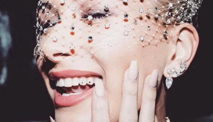 Tooth Jewellery Trends: Which celebrities got them & how are they removed?