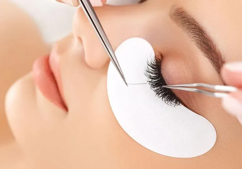 Lash Extension in Iran